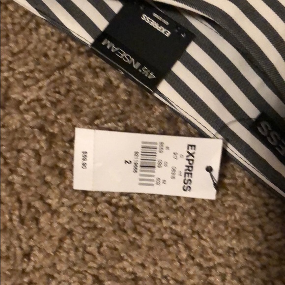 Shorts - Picture 3 of 3